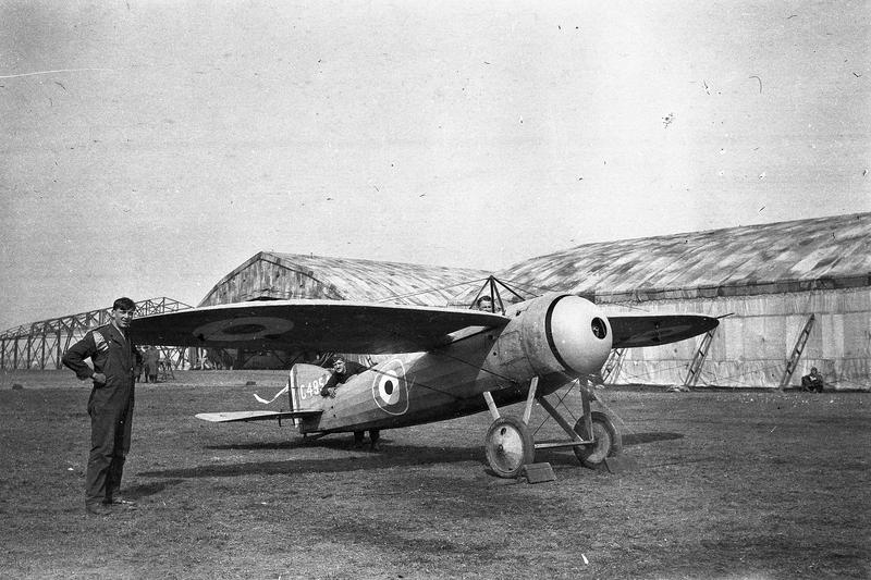 7. A Bristol M.1C monoplane and unidentified men at Ayr