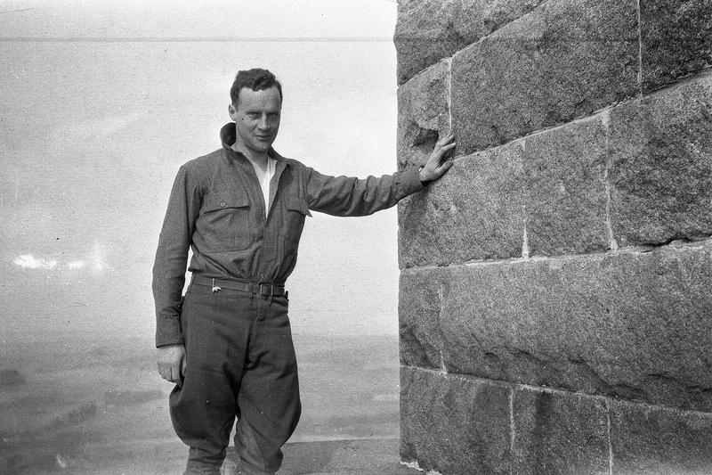 2. Parr at the Blair monument, April 3, 1918.